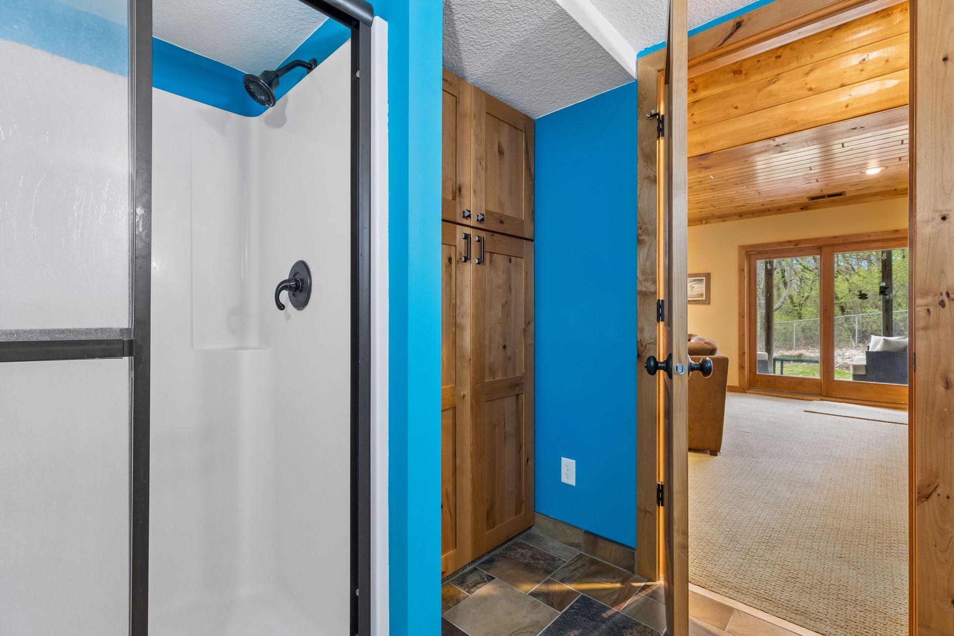 13065 56thAnother view of the lower-level bathroom. Street North - Spacecrafting - 0047.jpg