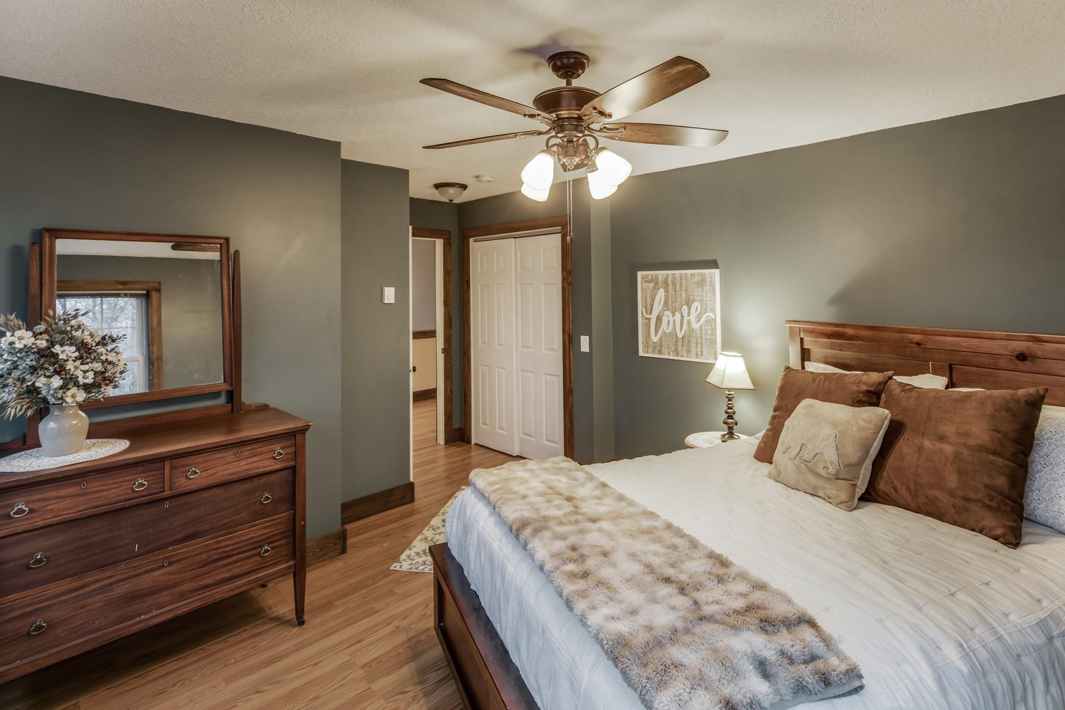 Bedroom 2 - Upper Level