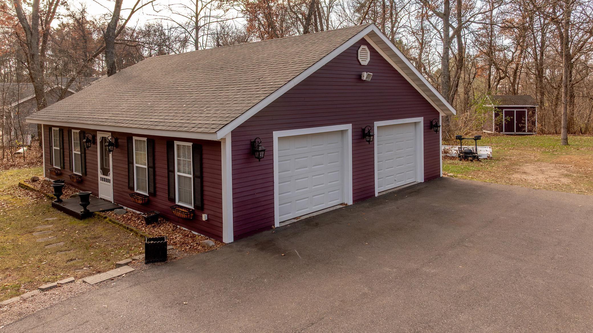 40 x 32 Insulated & Finished Garage / Workshop (Bath Stubbed in)