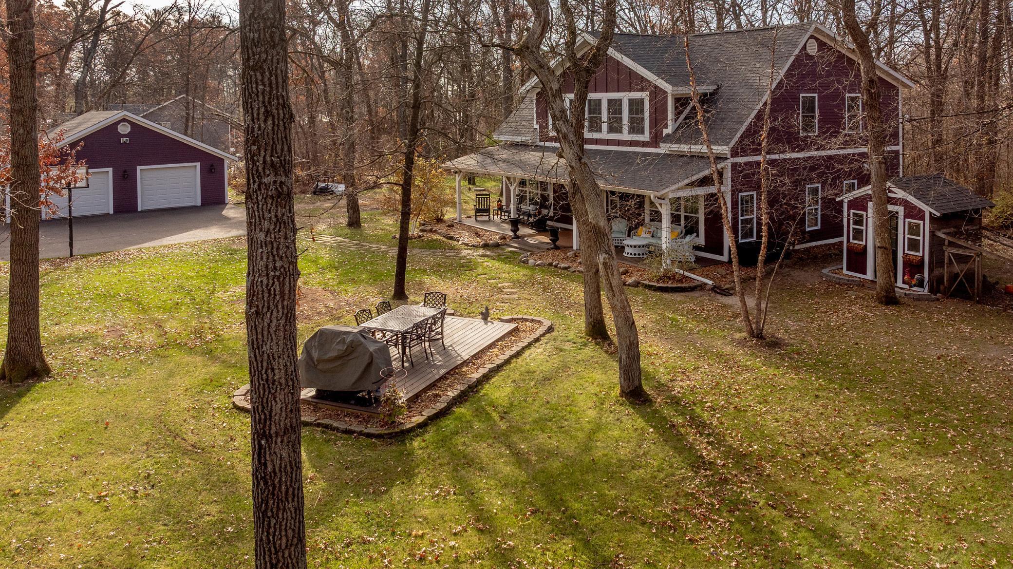 4 Bed / 3 Bath / 2+ Stall / 2560 sq ft / 2.62 Acres