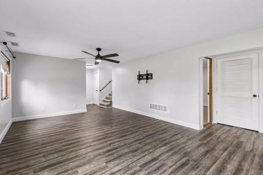 17082 Hamilton Drive, Lakeville, MN 55044
