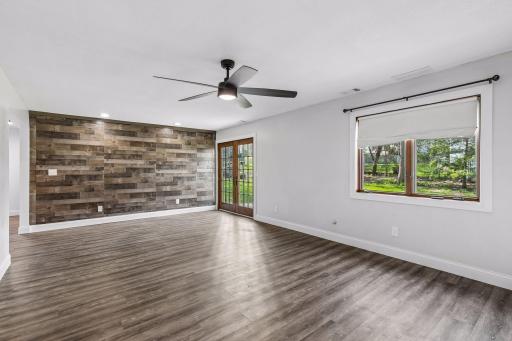 17082 Hamilton Drive, Lakeville, MN 55044