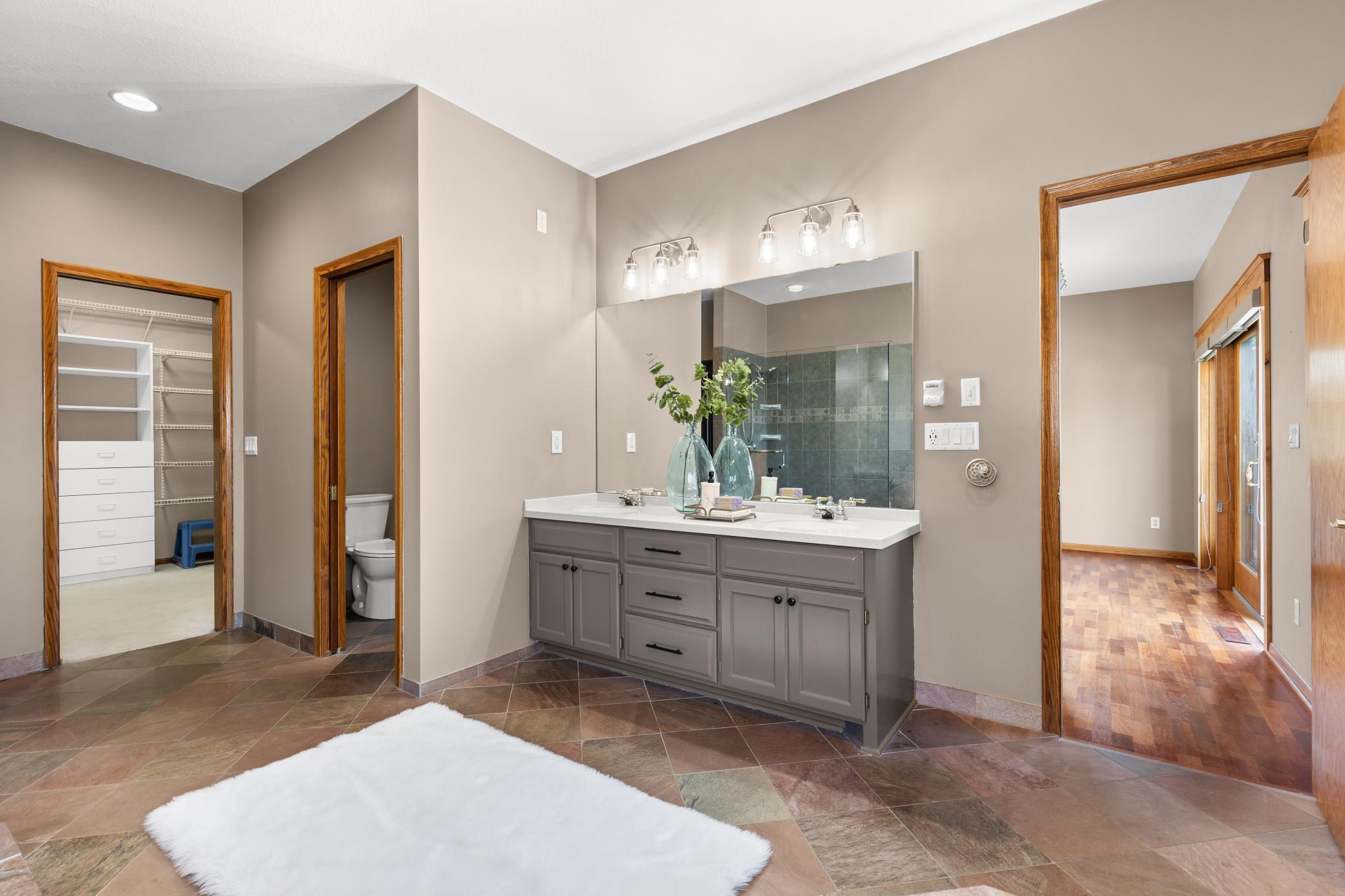 Primary Bath w/ Dual Sinks