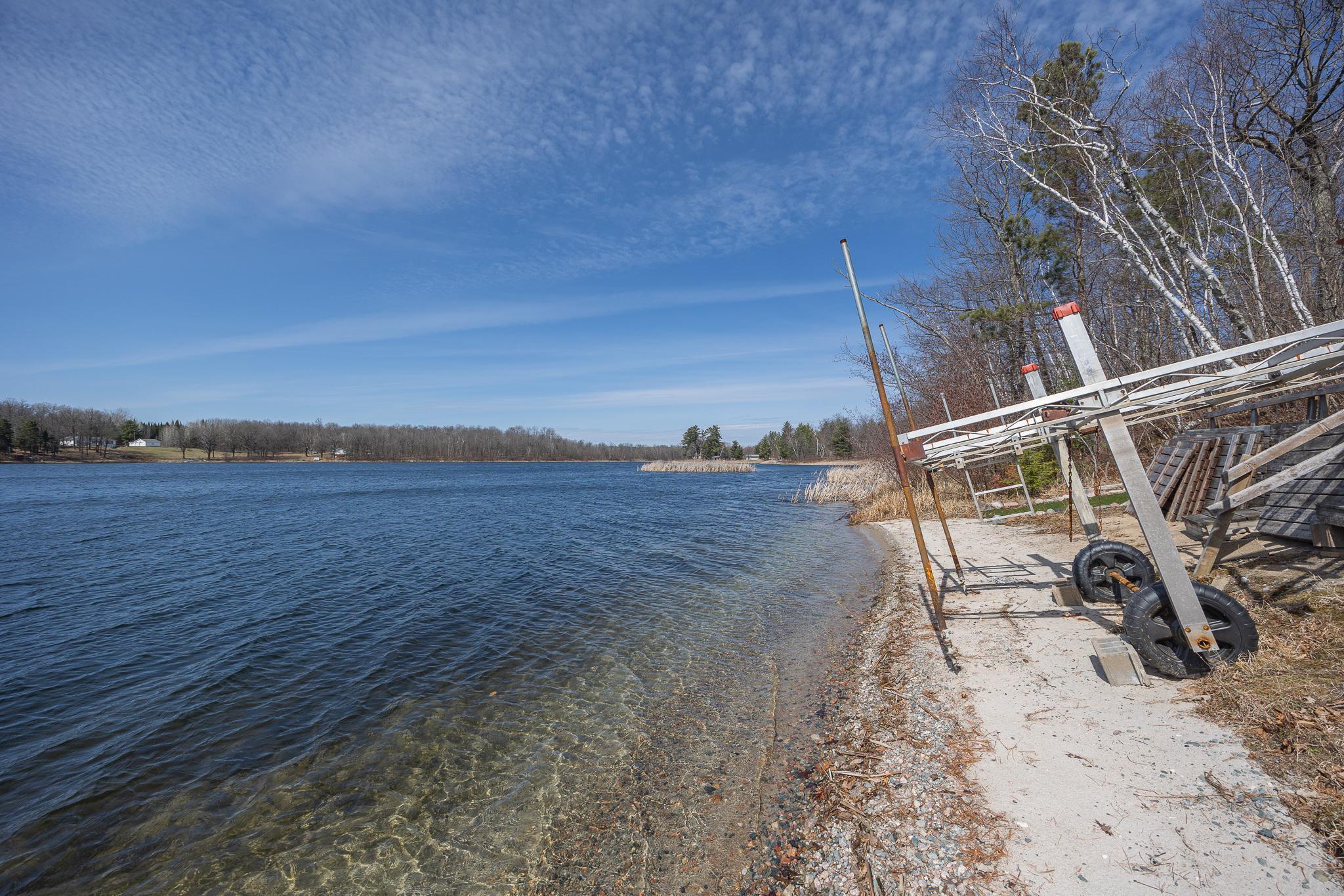 Stunning Maple Lake views