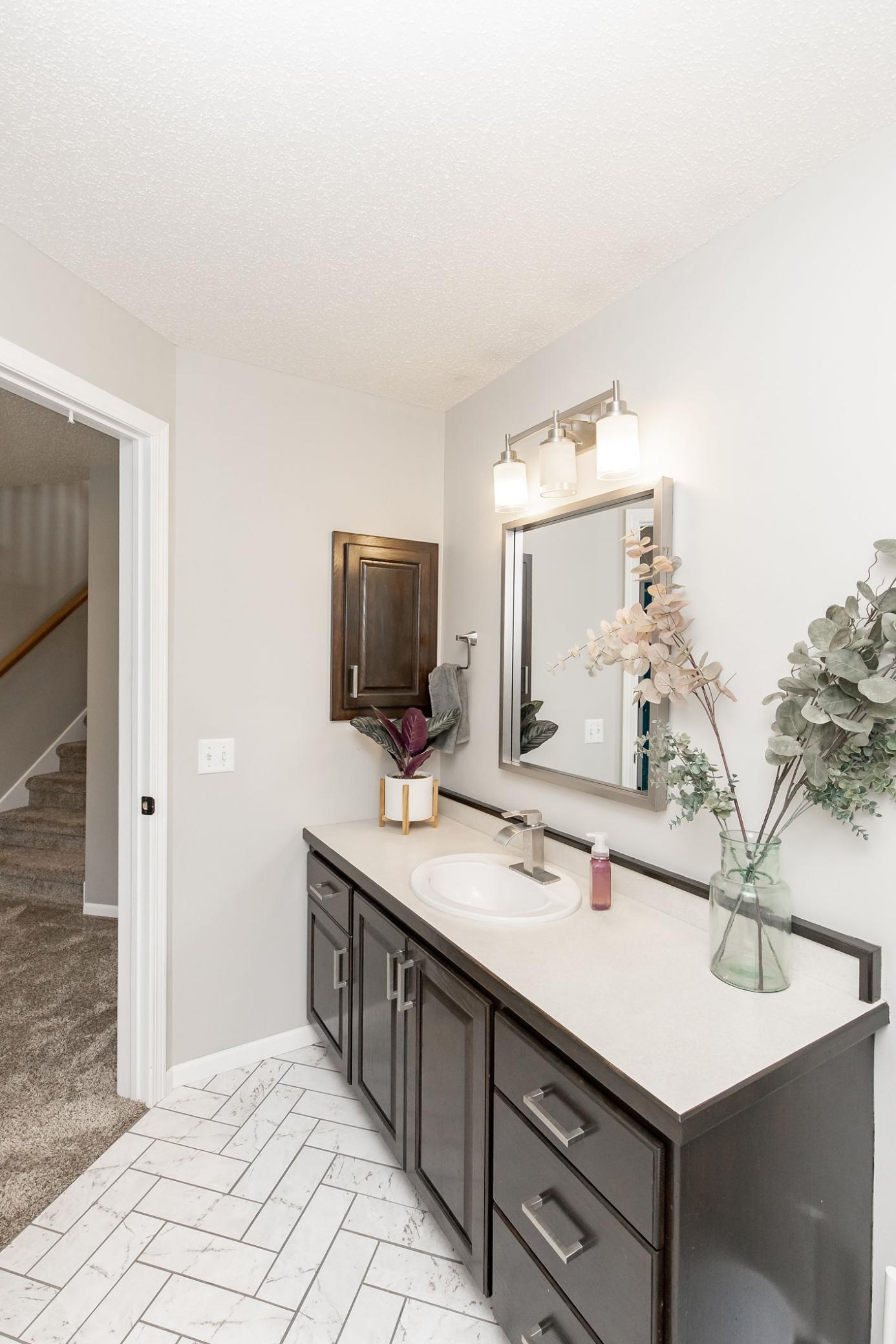 Lower Level Full Bath