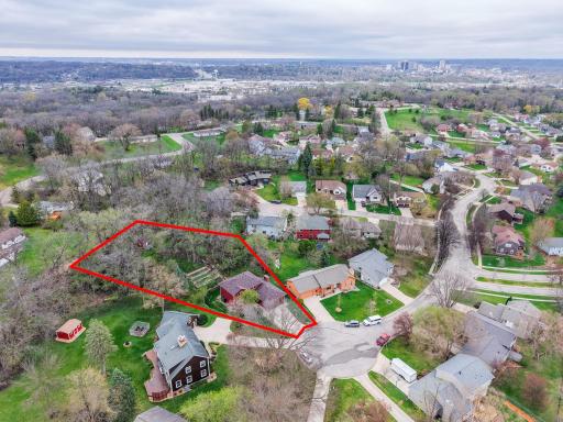 2209 Beacon Dr SW, Rochester, MN 55902