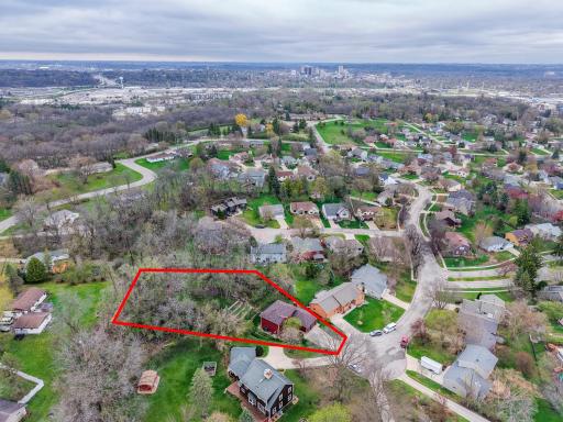 2209 Beacon Dr SW, Rochester, MN 55902