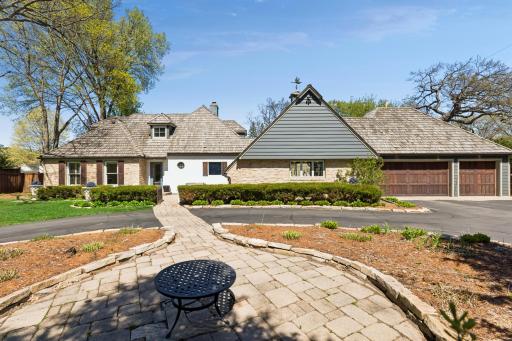5404 Interlachen Boulevard, Edina, MN 55436
