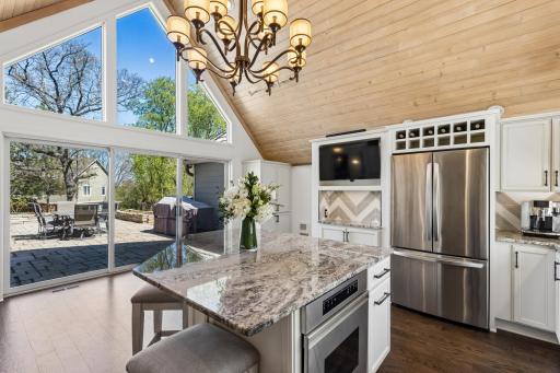 5404 Interlachen Boulevard, Edina, MN 55436