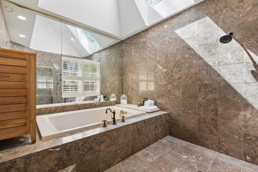 5404 Interlachen Boulevard, Edina, MN 55436