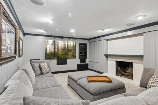 5404 Interlachen Boulevard, Edina, MN 55436