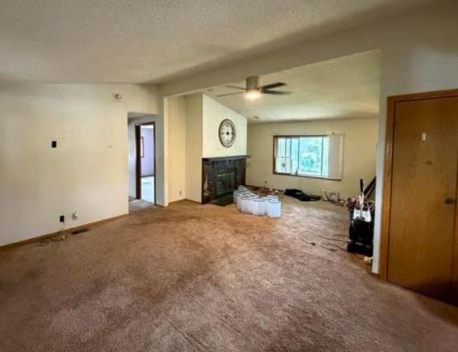 114 6th Avenue NW, Waseca, MN 56093