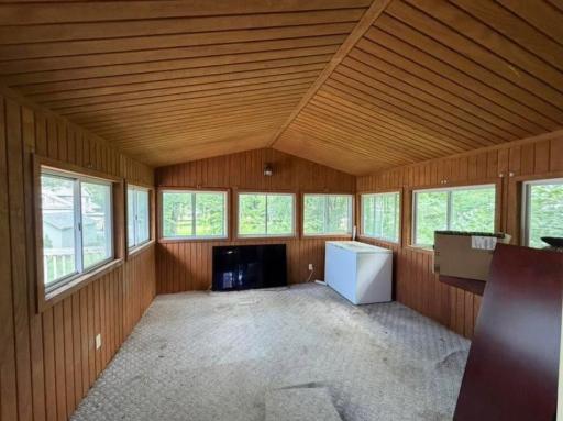 114 6th Avenue NW, Waseca, MN 56093
