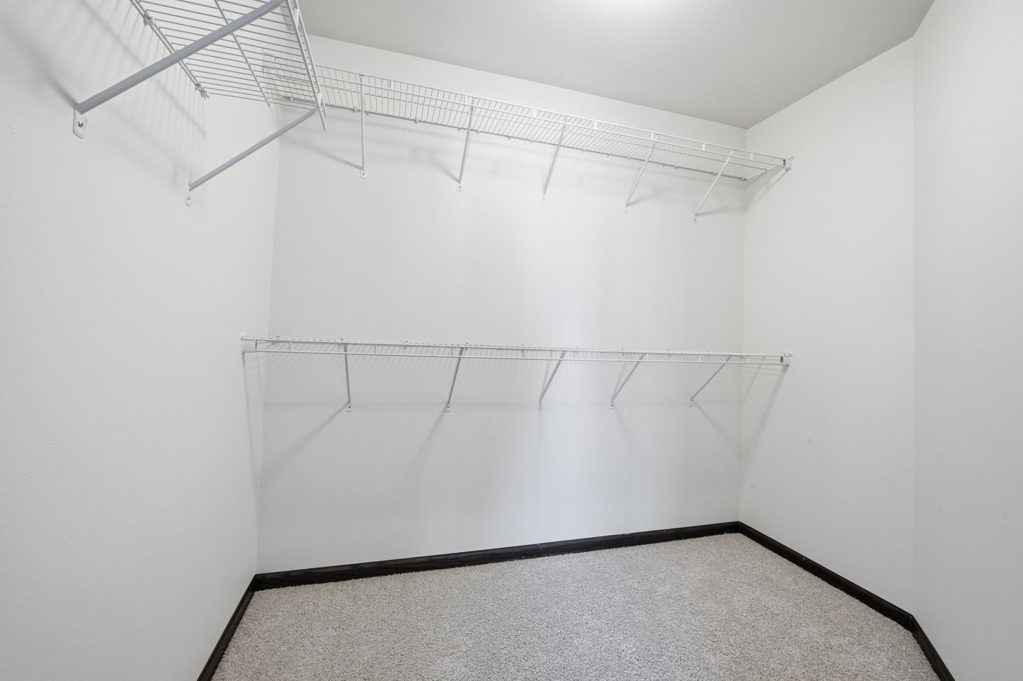 Walk-in Closet