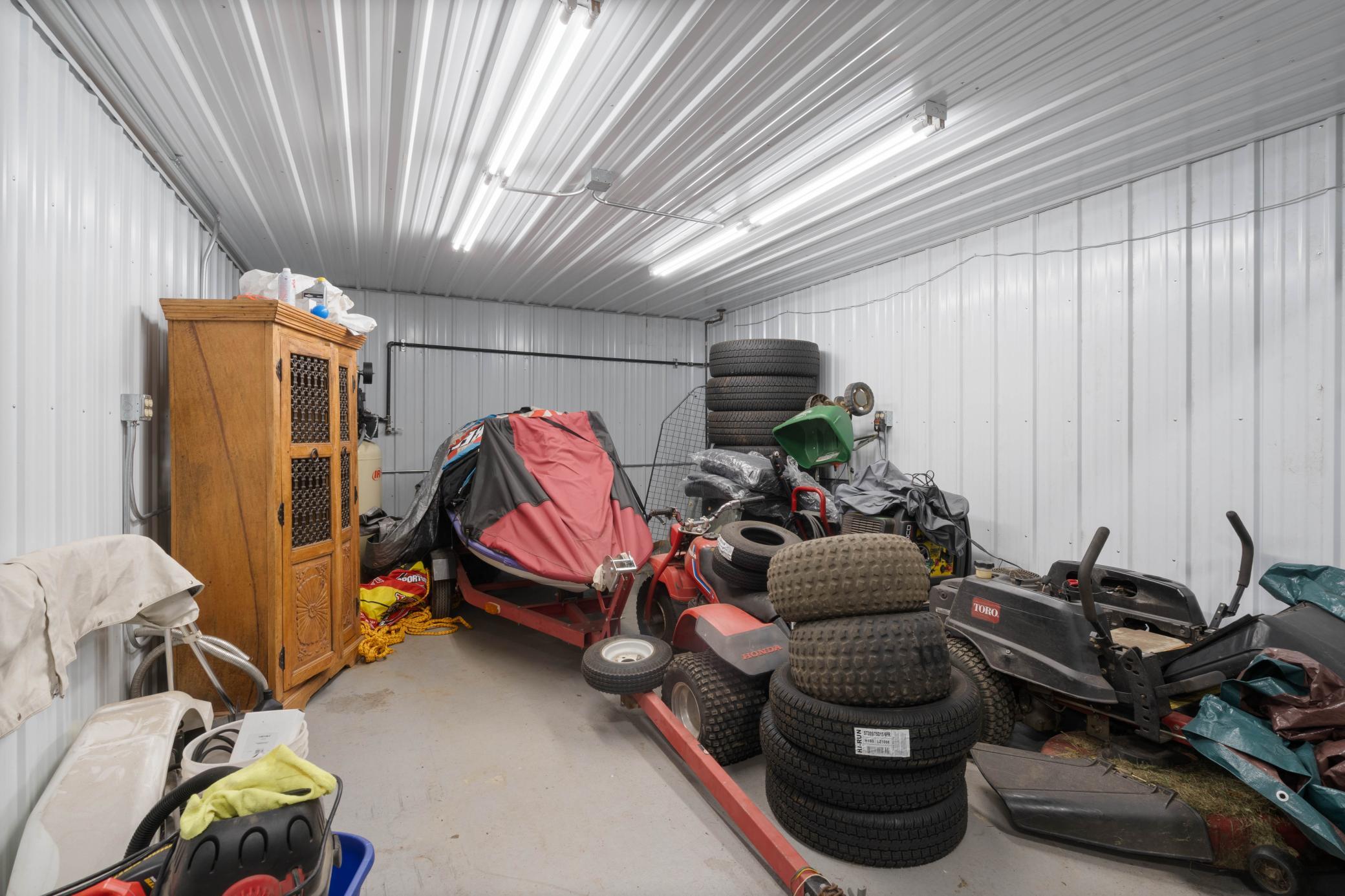 Main Garage Storage Nook