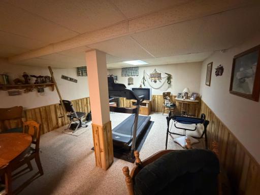 2124 Kenneth Drive, Albert Lea, MN 56007