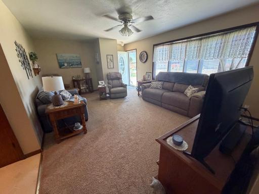 2124 Kenneth Drive, Albert Lea, MN 56007