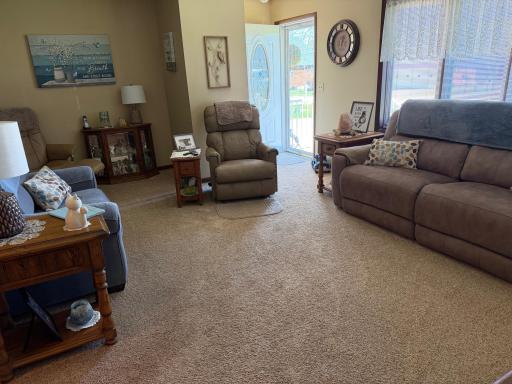 2124 Kenneth Drive, Albert Lea, MN 56007