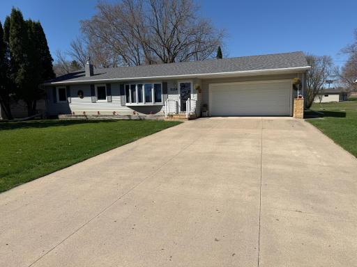 2124 Kenneth Drive, Albert Lea, MN 56007
