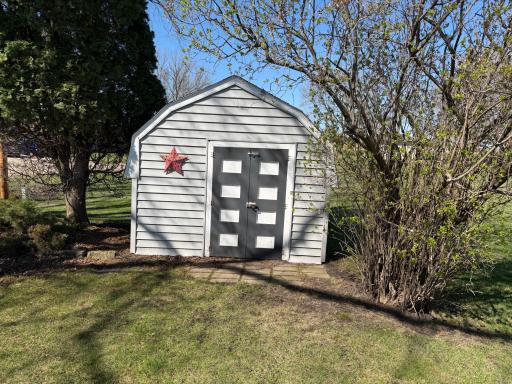 2124 Kenneth Drive, Albert Lea, MN 56007