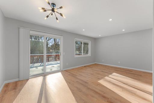 12318 Oak Leaf Court, Burnsville, MN 55337