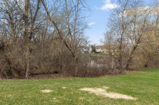 12318 Oak Leaf Court, Burnsville, MN 55337