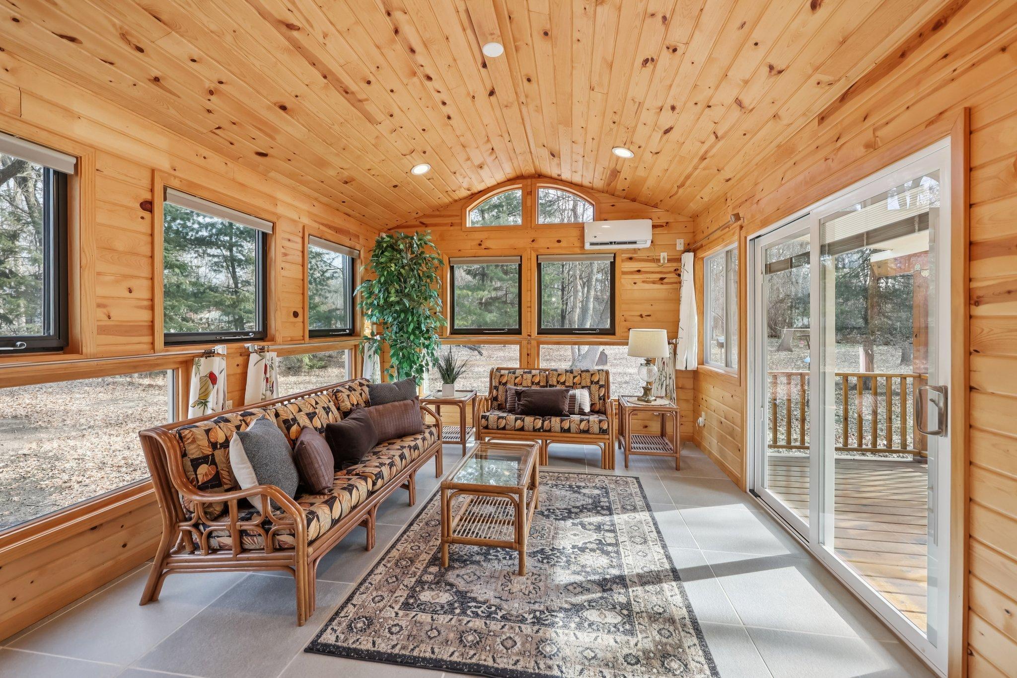 Or kick back on your 4 season pouch.