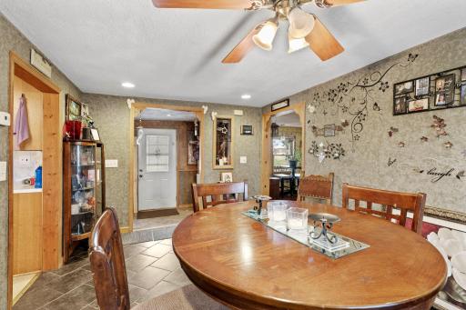 815 333rd Avenue NE, Cambridge, MN 55008