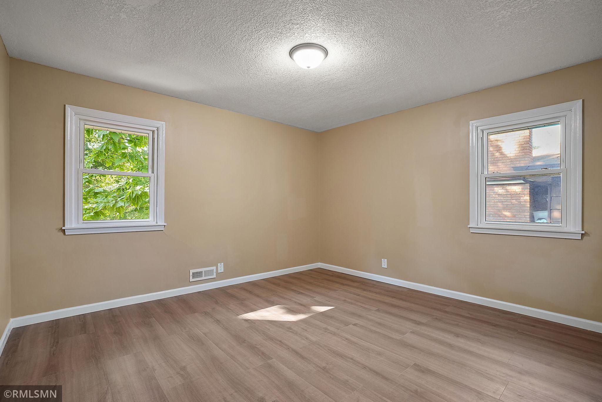 14-web-or-mls-First Person Visuals00371.jpg