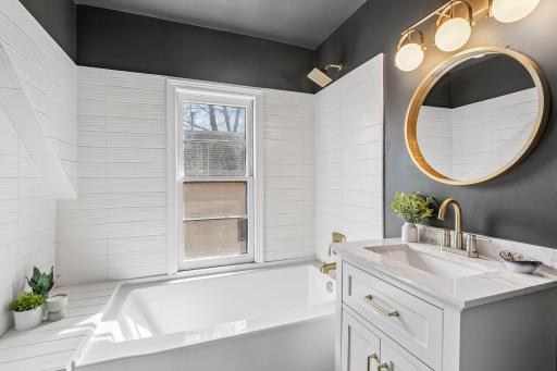 4523 James Avenue N, Minneapolis, MN 55412