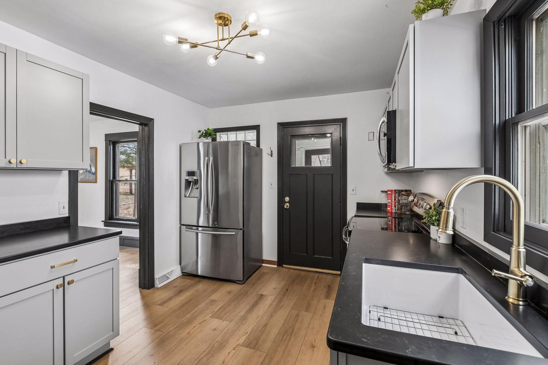 Black-Honed Quartz Countertops
