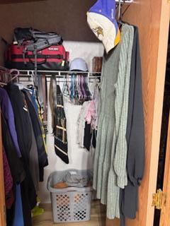 primary walk in closet