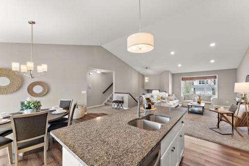 6815 91st Street S, Cottage Grove, MN 55016