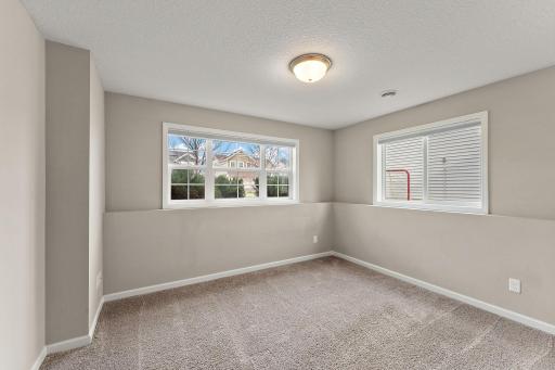 6815 91st Street S, Cottage Grove, MN 55016