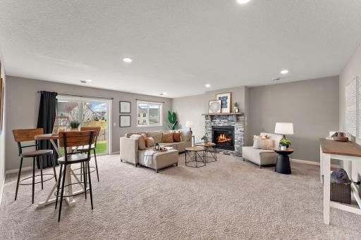 6815 91st Street S, Cottage Grove, MN 55016