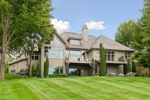 18394 Nicklaus Way, Eden Prairie, MN 55347