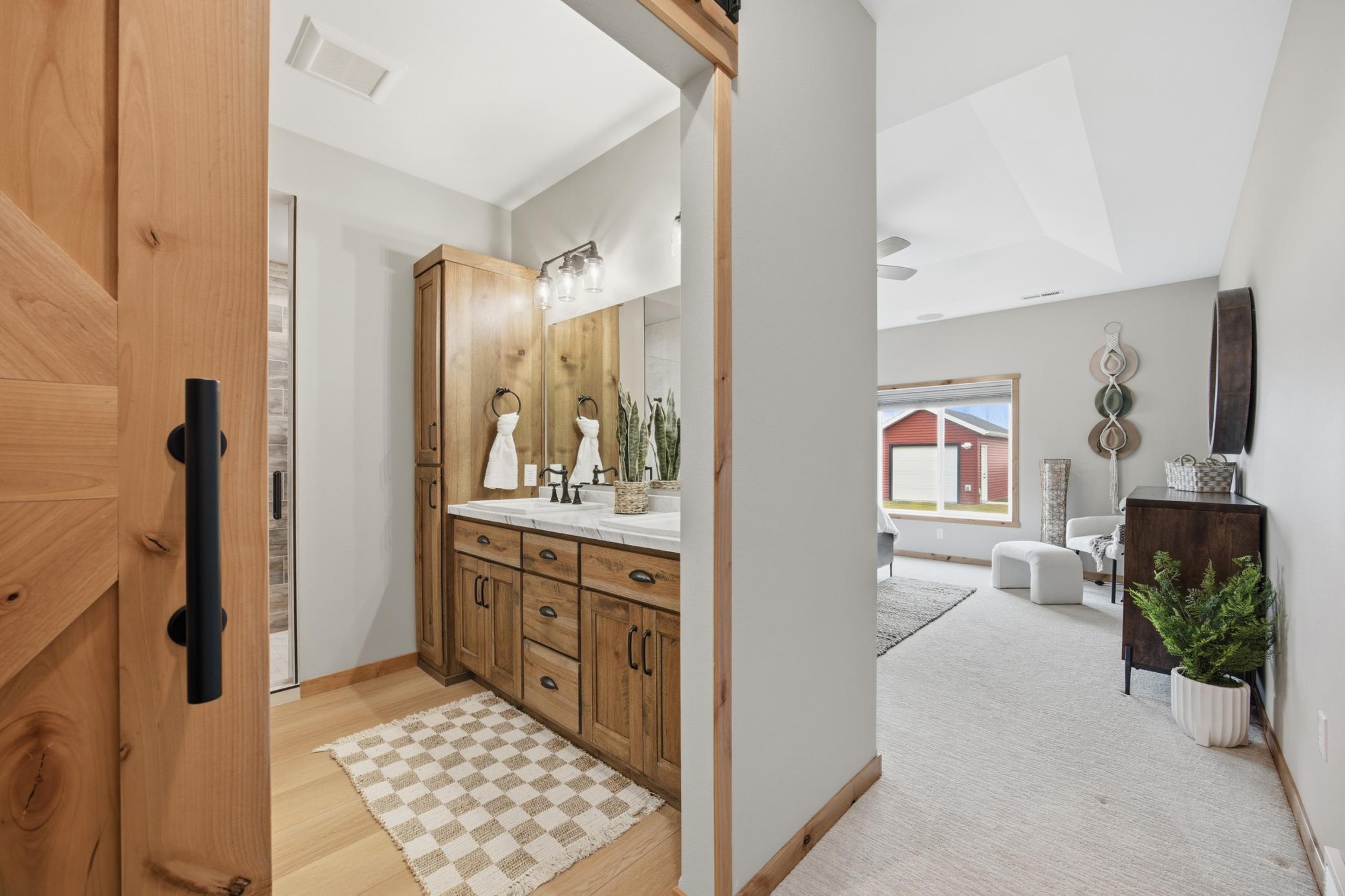 Primary Bath/Bedroom