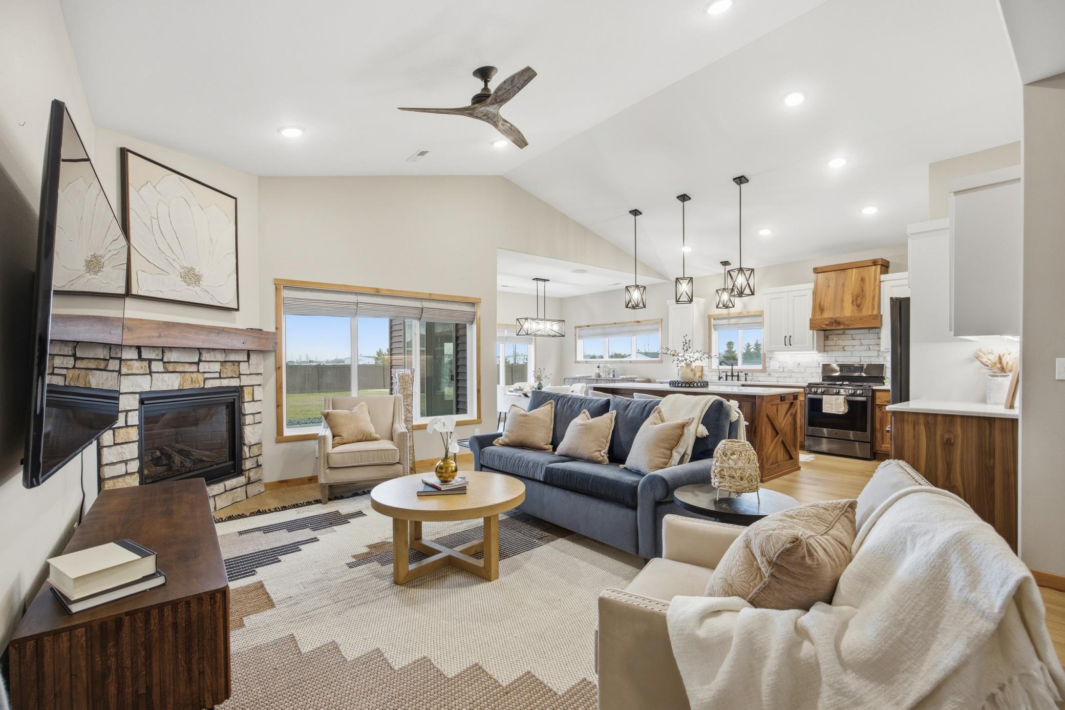 Living/Kitchen/Dining