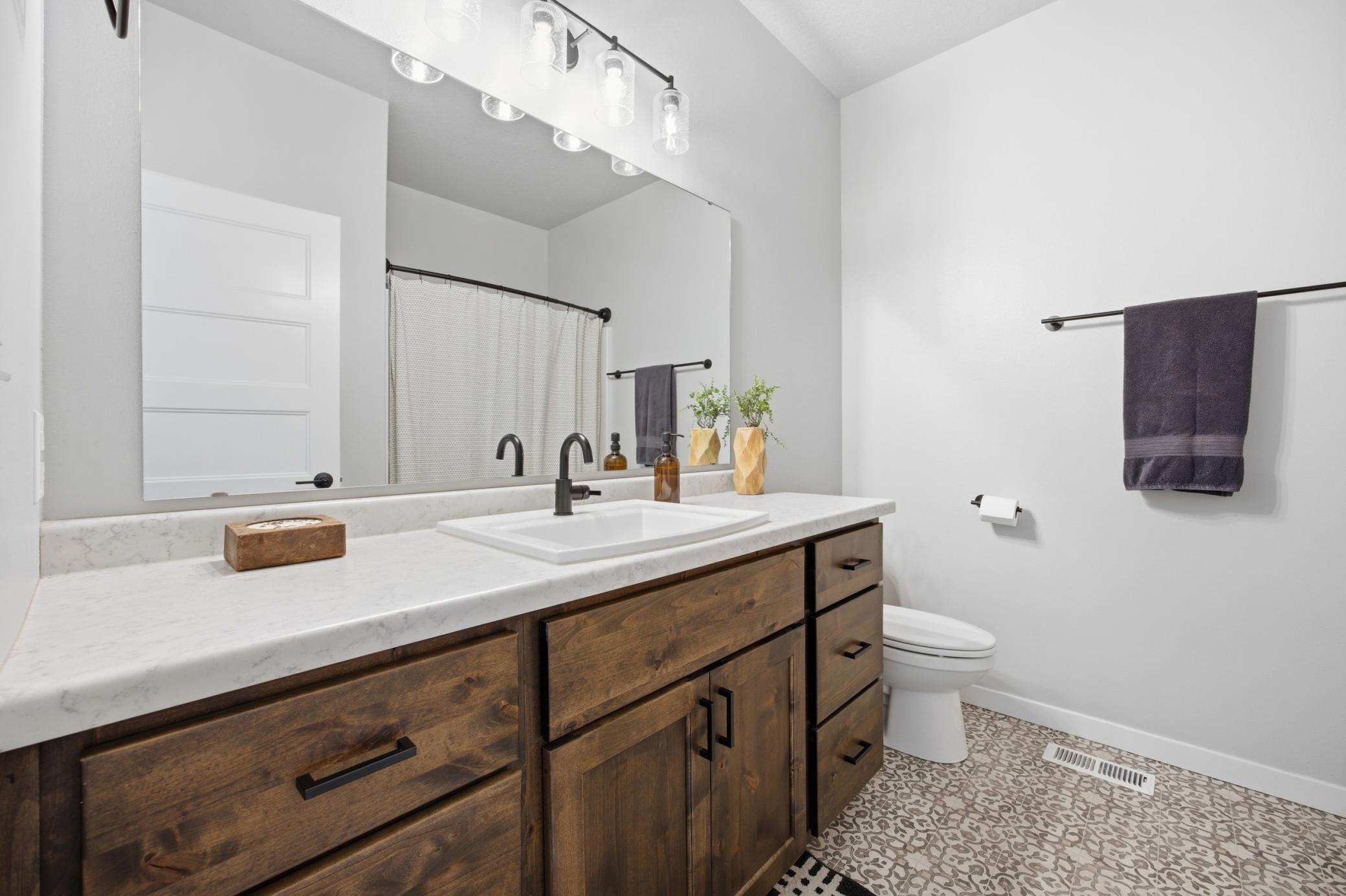 Main Floor Full Bathroom