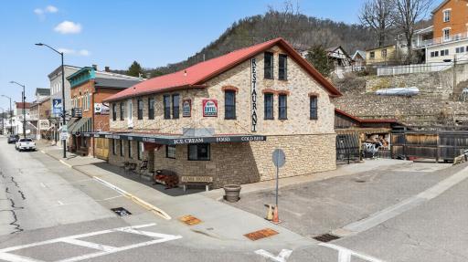 201 N Main Street, Alma, WI 54610
