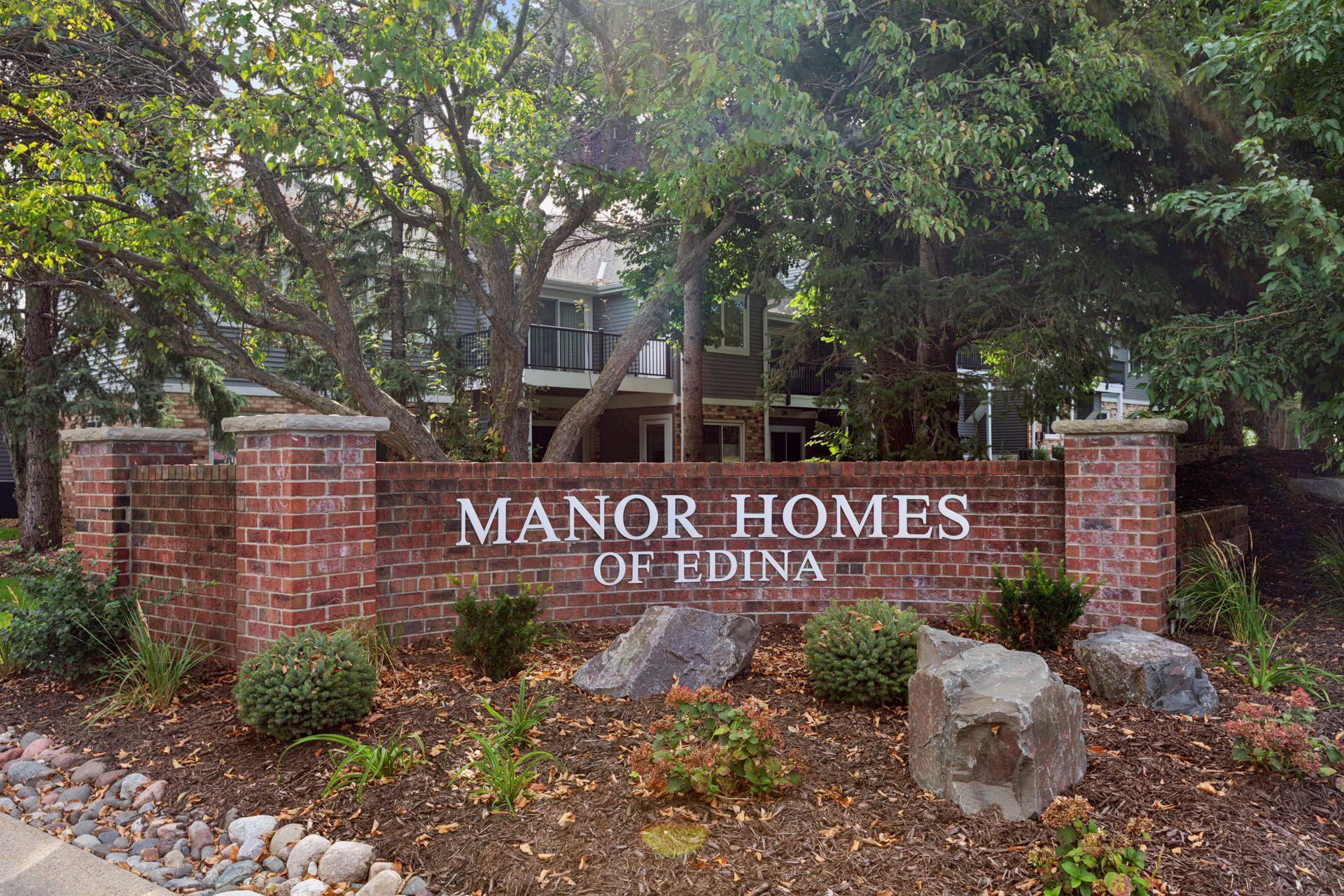 Manor Homes of Edina
