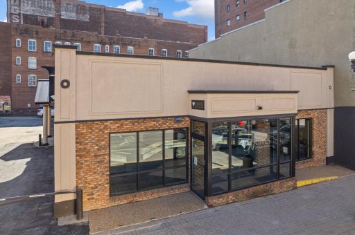 324 Main Street, La Crosse, WI 54601
