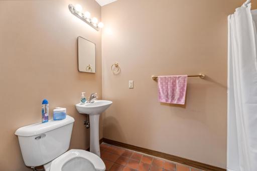 324 Main Street, La Crosse, WI 54601