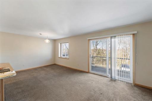 304 Pondridge Circle, Wayzata, MN 55391