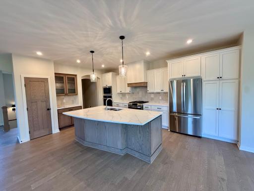 4636 Fable Road N, Hugo, MN 55038