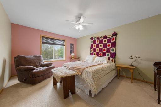 1320 S Trail Drive, Faribault, MN 55021