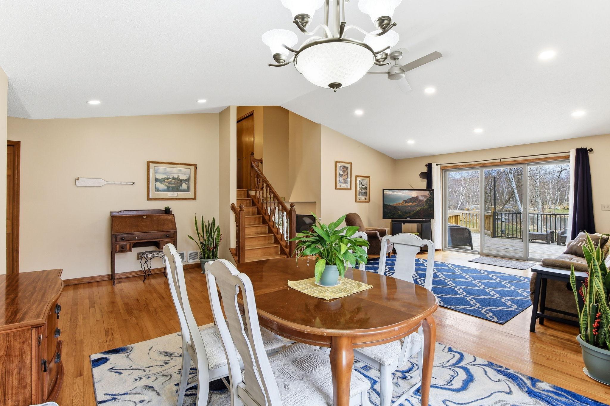 11-web-or-mls-22145-Jason-Ave-N-11.jpg