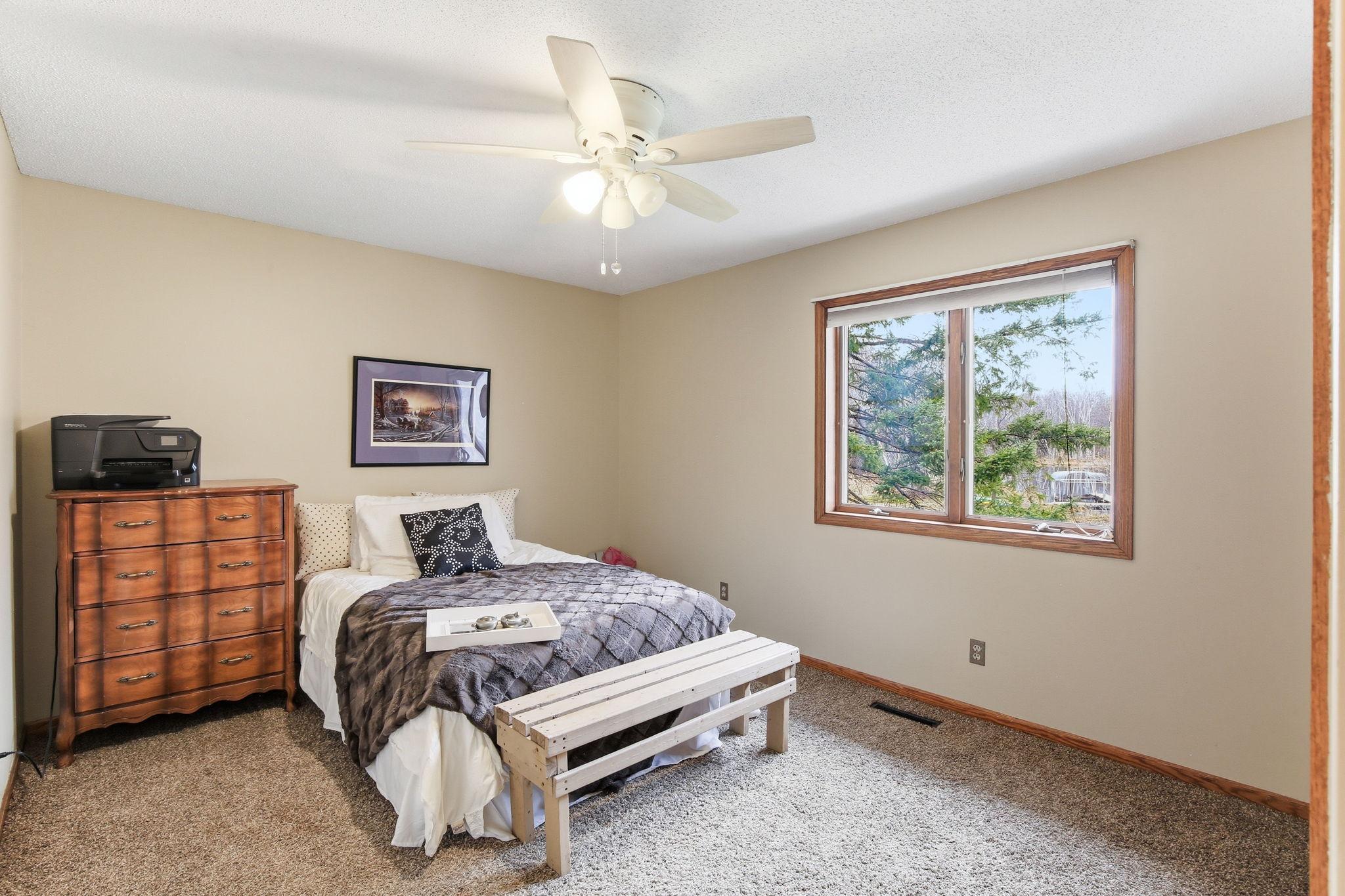 26-web-or-mls-22145-Jason-Ave-N-26.jpg