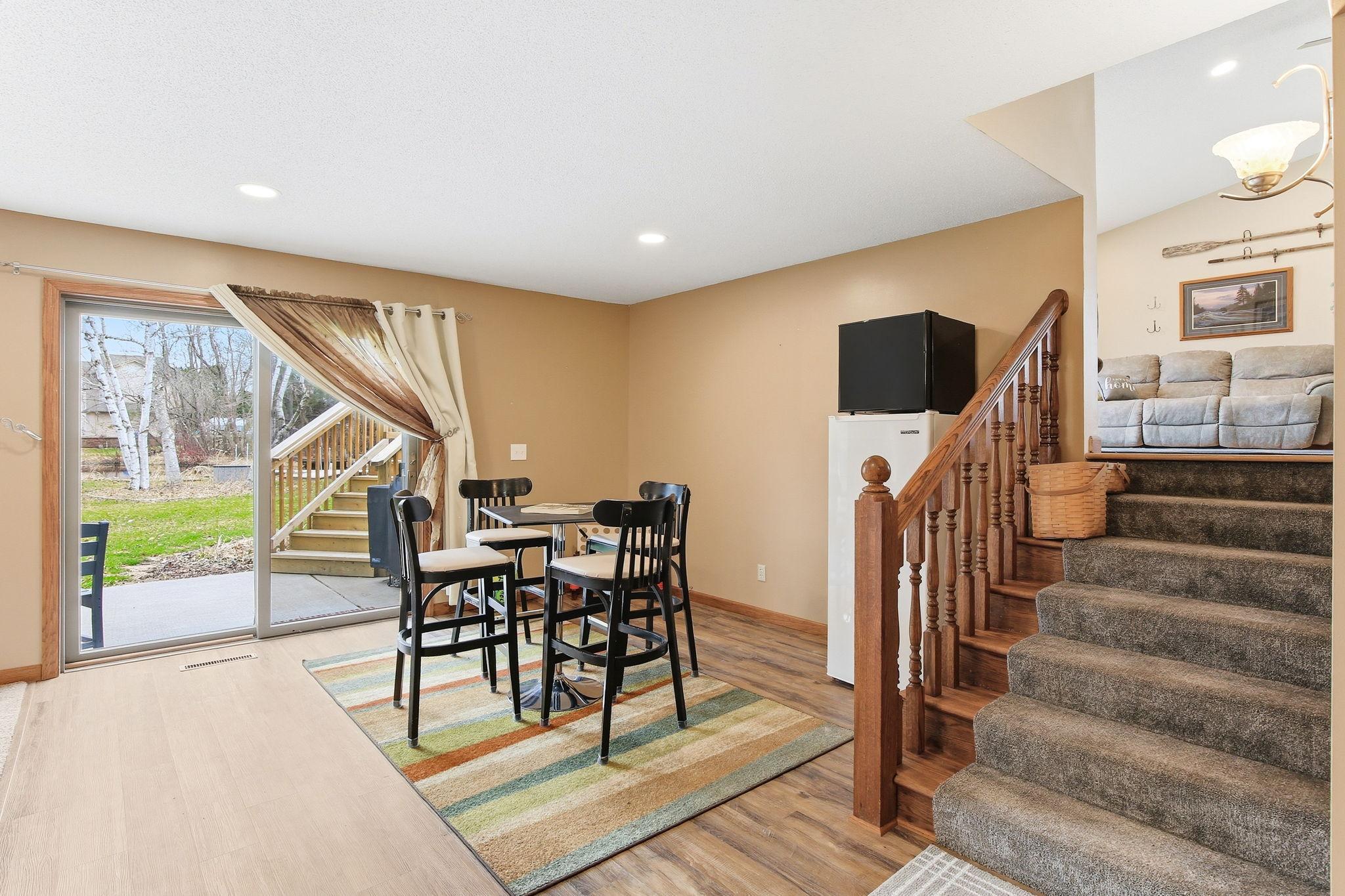 29-web-or-mls-22145-Jason-Ave-N-29.jpg