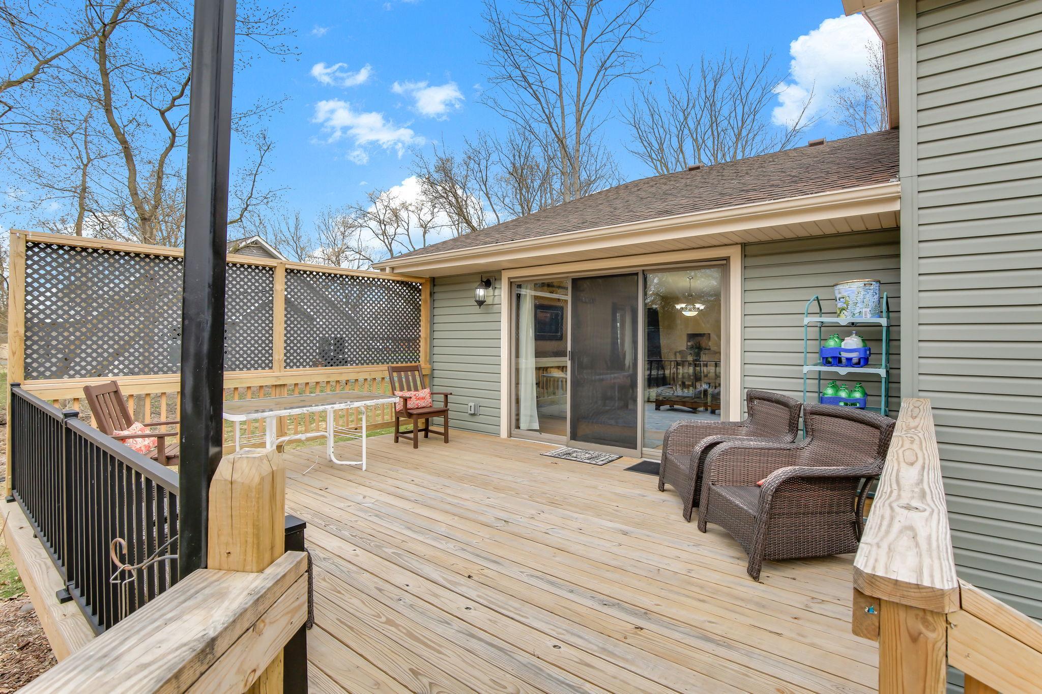 39-web-or-mls-22145-Jason-Ave-N-39.jpg